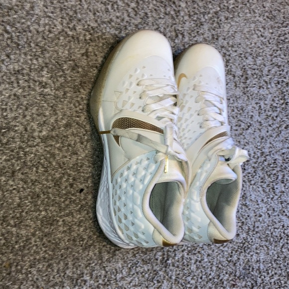 Nike Force zoom trout 6 turf gold main image 4